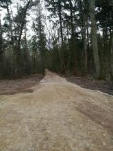 Wegbefestigung mit Betonschotter